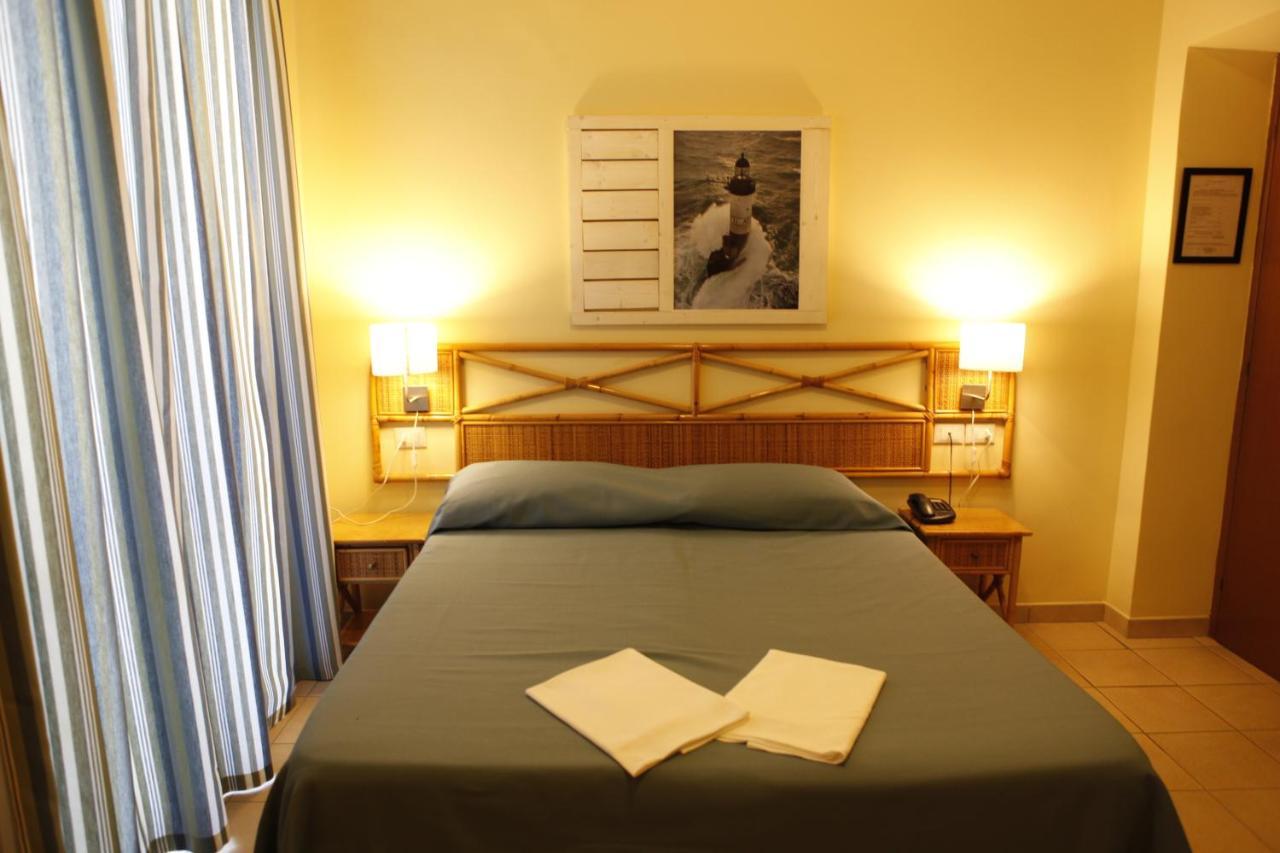Hotel Villa Giulia Porto Azzurro Dış mekan fotoğraf