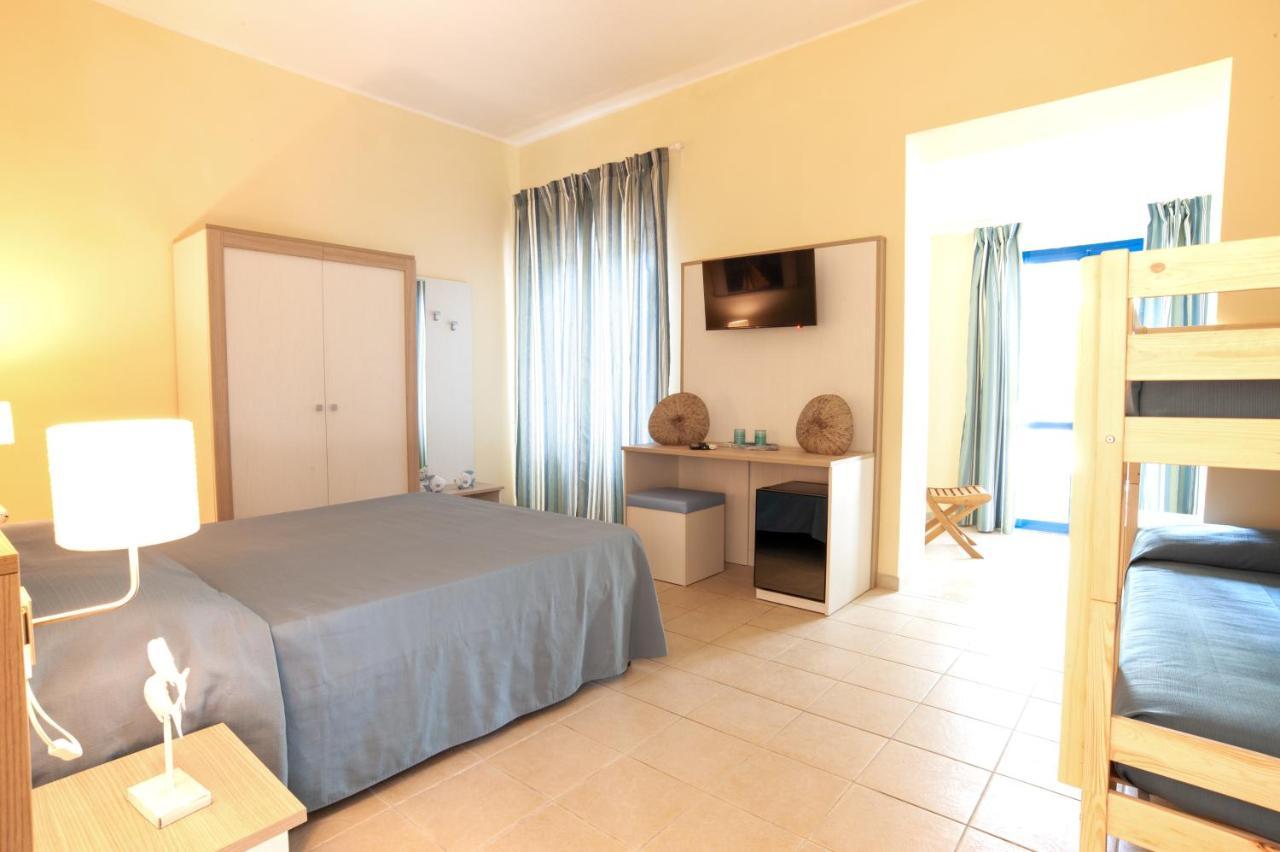 Hotel Villa Giulia Porto Azzurro Dış mekan fotoğraf