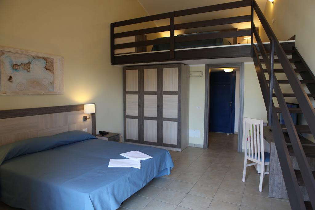 Hotel Villa Giulia Porto Azzurro Dış mekan fotoğraf